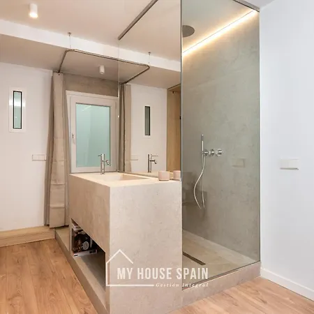 Myhousespain - Estilo Y Confort En *